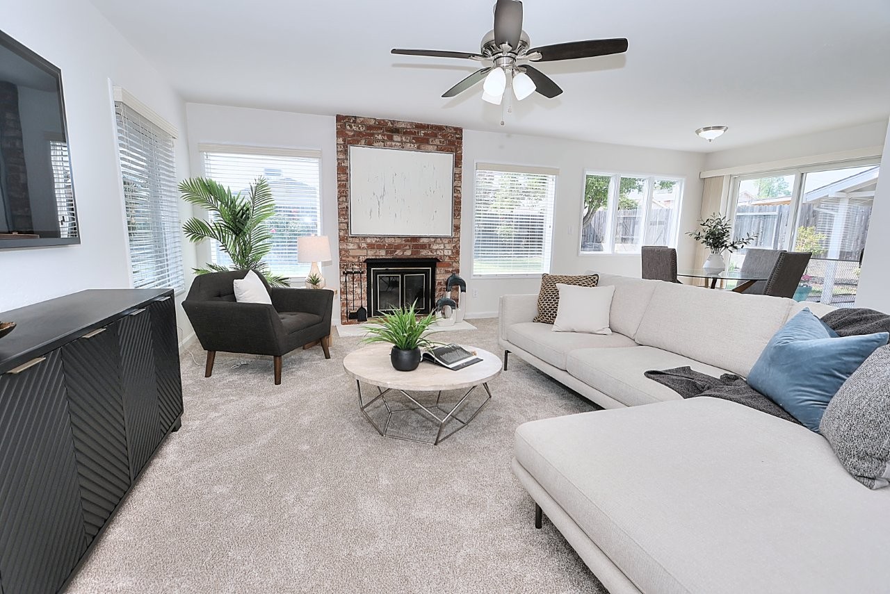 Staged living area